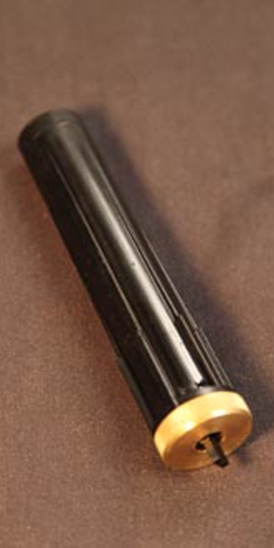 Hydraulic speed reducer for retractable screen doors Photo