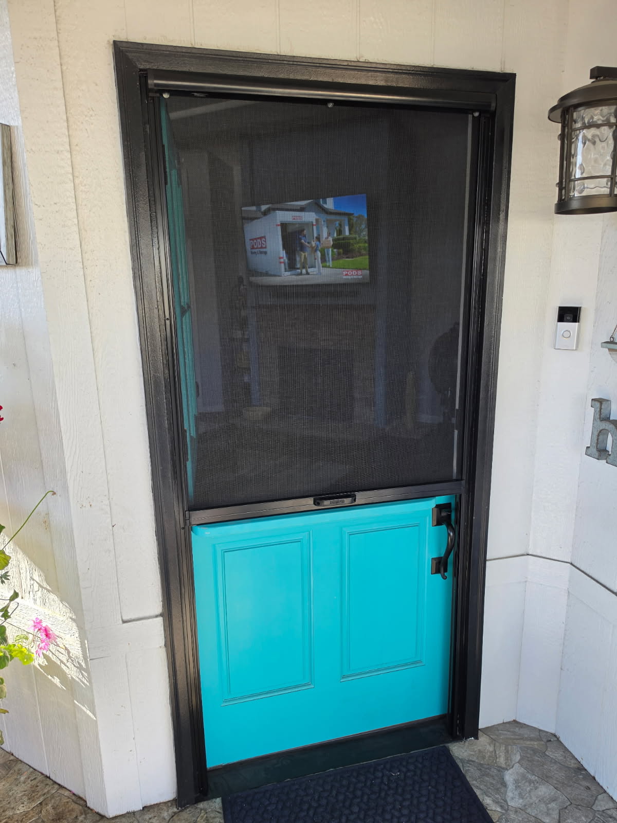 Dutch Door Retractable Screens – Find a Local Dealer Near You