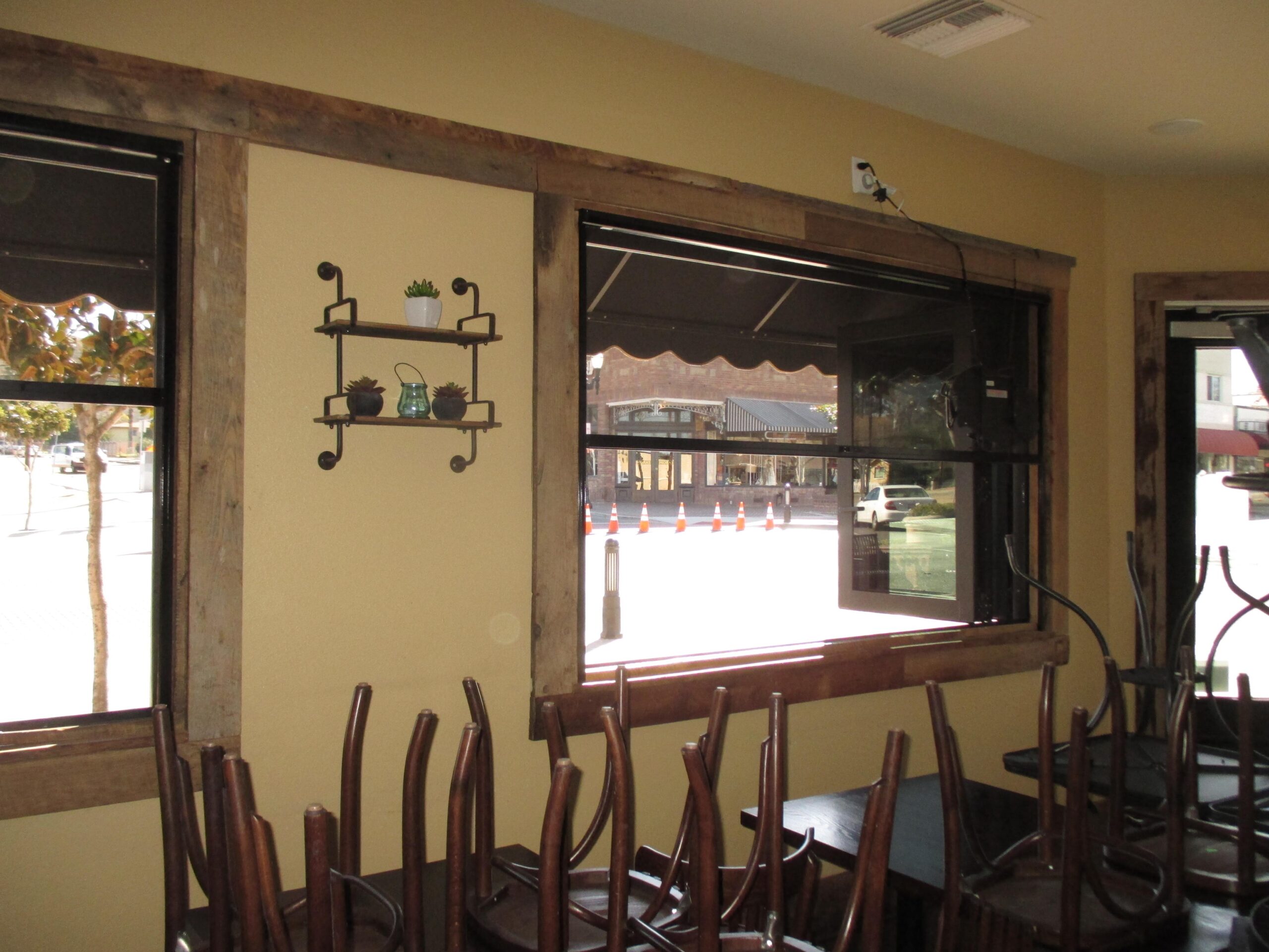 WHAT ARE COMMERCIAL DOORS visual data 6